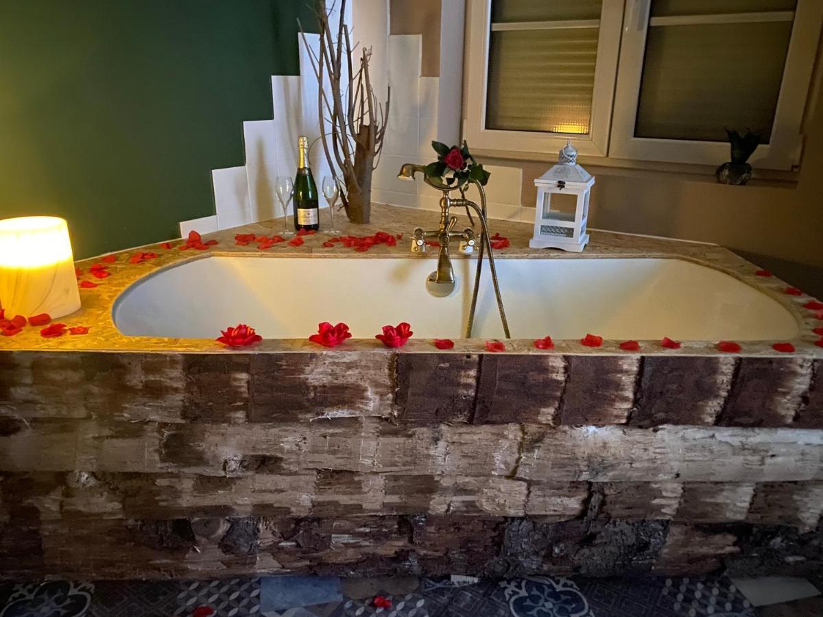 Hypolite Bed & Breakfast Avesnes-sur-Helpe Eksteriør bilde