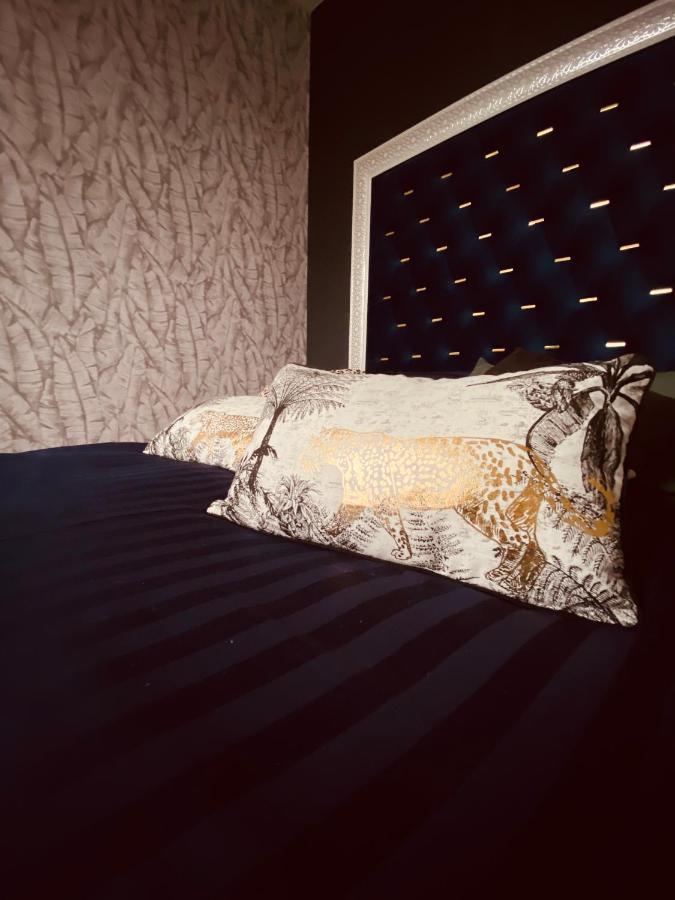 Hypolite Bed & Breakfast Avesnes-sur-Helpe Eksteriør bilde