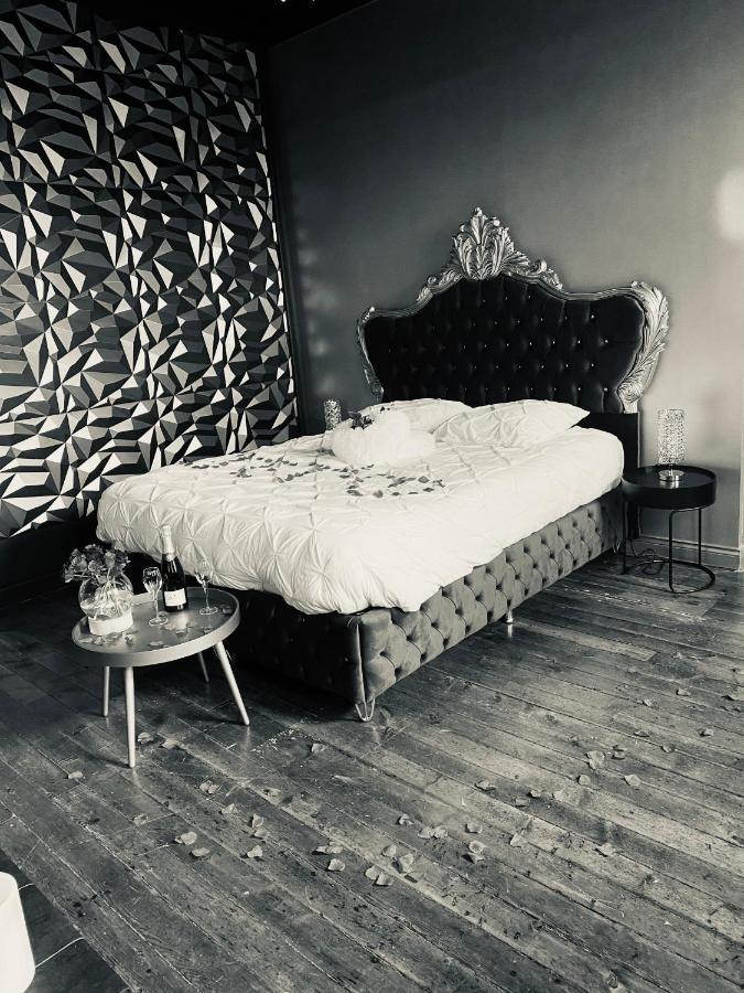 Hypolite Bed & Breakfast Avesnes-sur-Helpe Eksteriør bilde