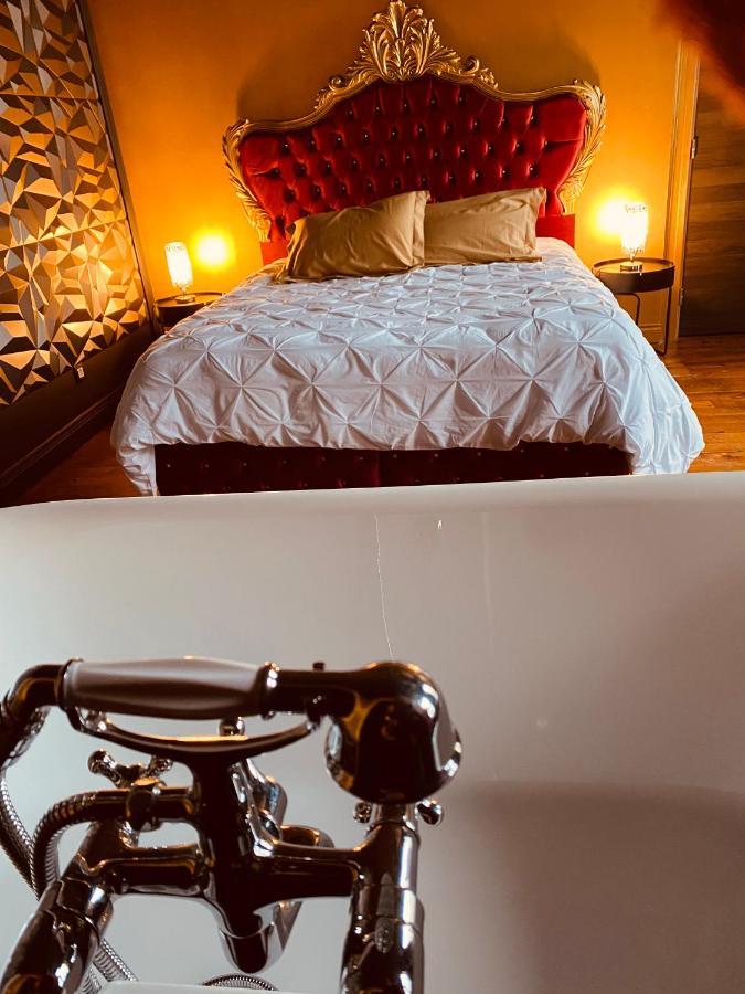 Hypolite Bed & Breakfast Avesnes-sur-Helpe Eksteriør bilde